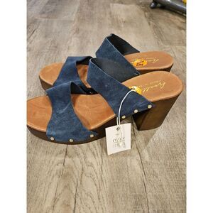 Avellini Chunky Heel Sandals Navy Size 9.5‎ NEW!